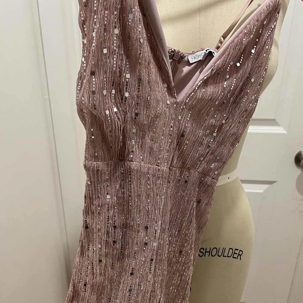 Sparkling It Up- Mauve - image 3